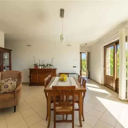 In - Nuoro Holiday home Orosei